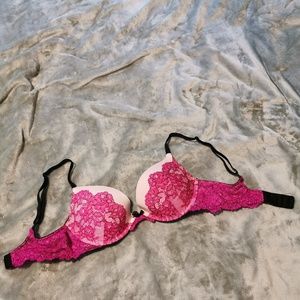 Victoria's Secret Pushup Bras in 32C